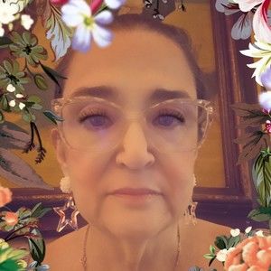 Meet your Posher, Angela